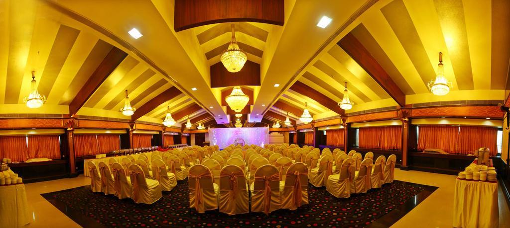 Отель The Renai Cochin Коччи Экстерьер фото